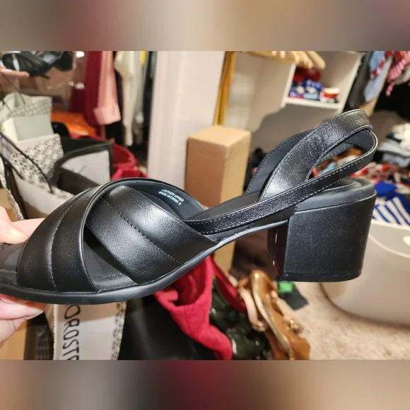 Classic Black Crisscross Block Heel Sandal by Wydr. Ideal For Wide Feet! - Picture 4 of 6